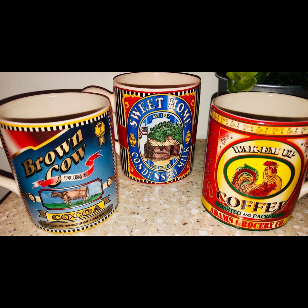 ☕️ Brand New! 3 Retro Mugs ☕️